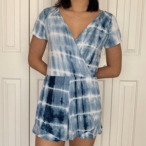 Blue patterned romper